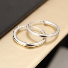 Load image into Gallery viewer, South Korea Circle Ear Ring