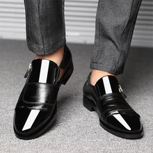 Load image into Gallery viewer, Classic Business Men's Dress Shoes